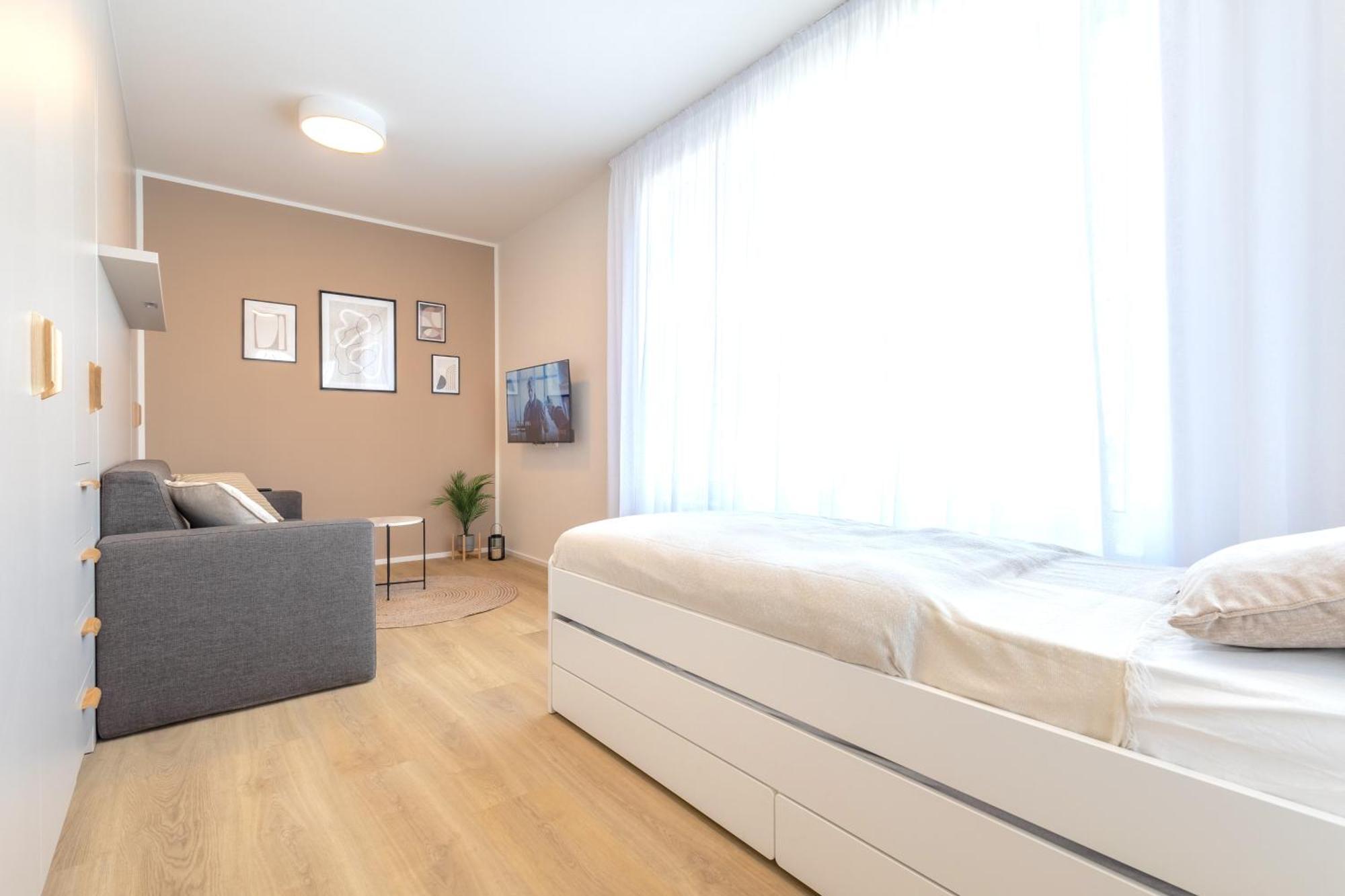 Bright 2Br - 4Th Floor, Balcony, Free Parking By Gravity Prague Daire Dış mekan fotoğraf