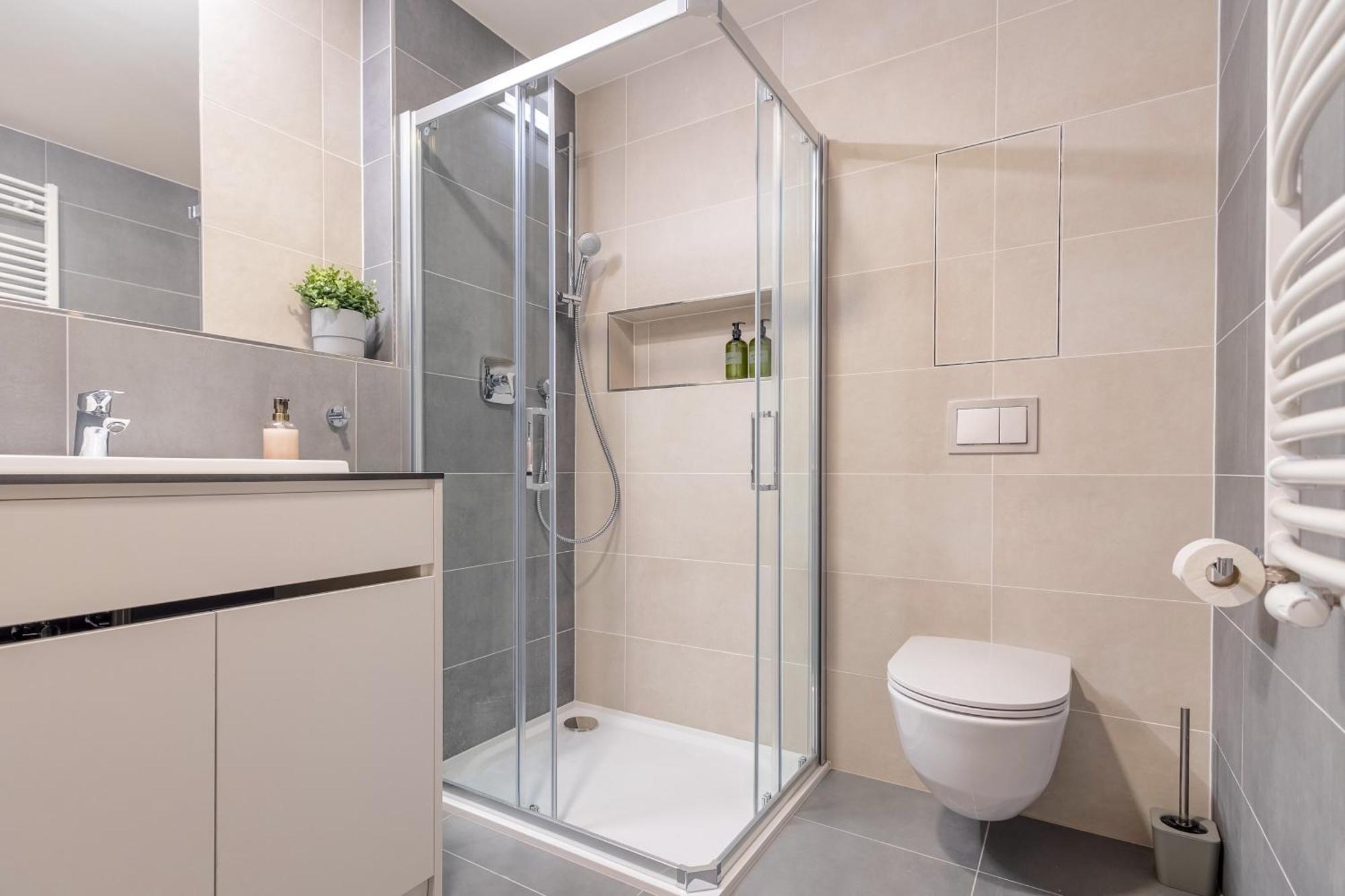 Bright 2Br - 4Th Floor, Balcony, Free Parking By Gravity Prague Daire Dış mekan fotoğraf